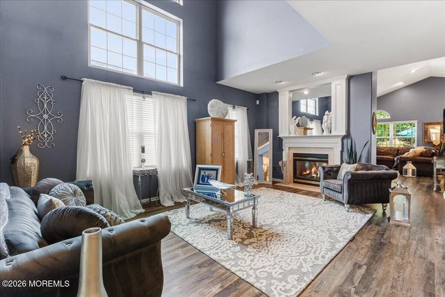 27 Derry Meeting Drive, Manalapan, NJ 07726