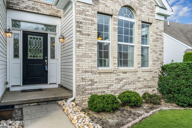 22 Bayville Way, Waretown, NJ 08758