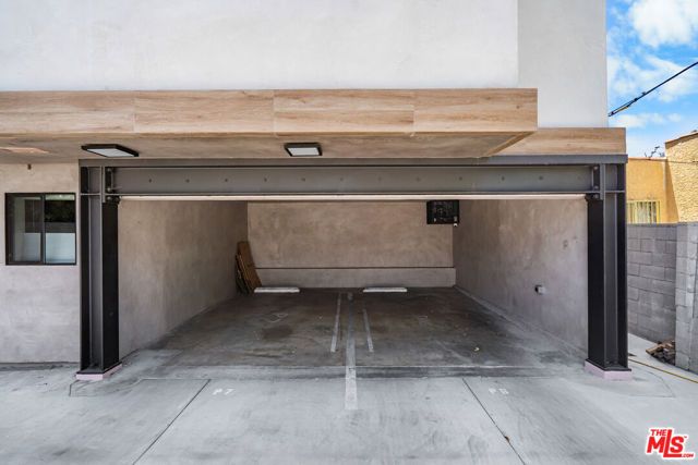 838 N Mansfield Avenue 201, Los Angeles, CA 90038