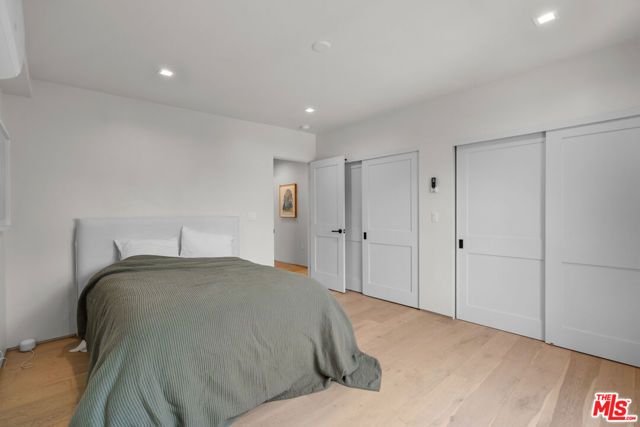 838 N Mansfield Avenue 201, Los Angeles, CA 90038