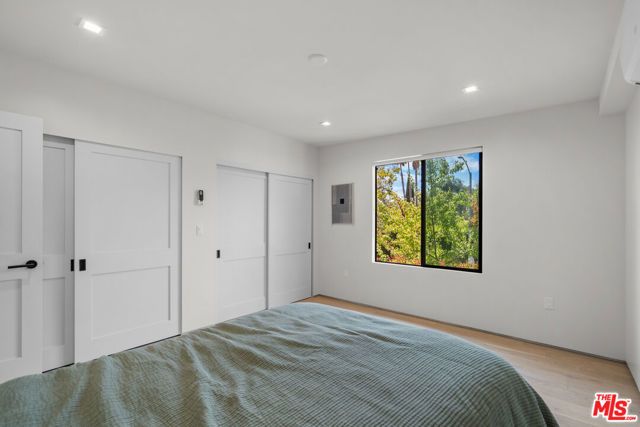 838 N Mansfield Avenue 201, Los Angeles, CA 90038