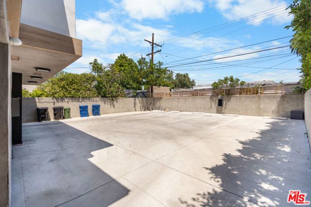 838 N Mansfield Avenue 201, Los Angeles, CA 90038