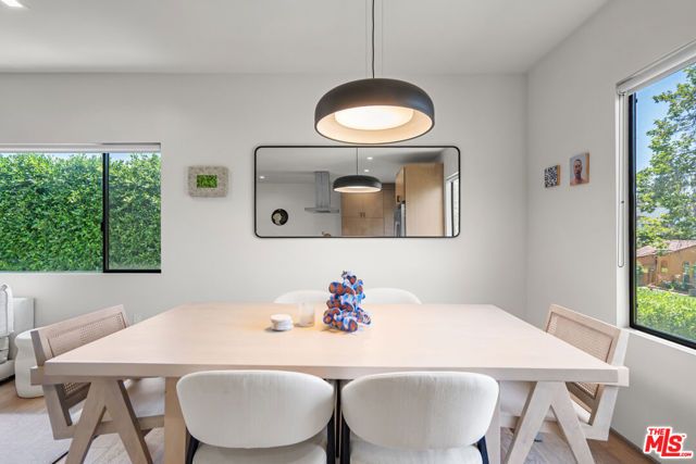 838 N Mansfield Avenue 201, Los Angeles, CA 90038