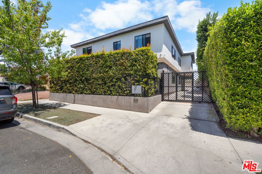 838 N Mansfield Avenue 201, Los Angeles, CA 90038