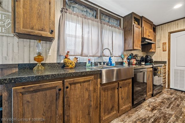 210 W 2nd Street, Mulberry, AR 72947