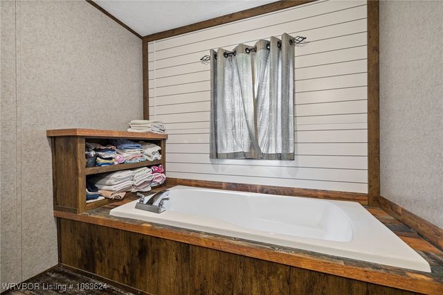 210 W 2nd Street, Mulberry, AR 72947