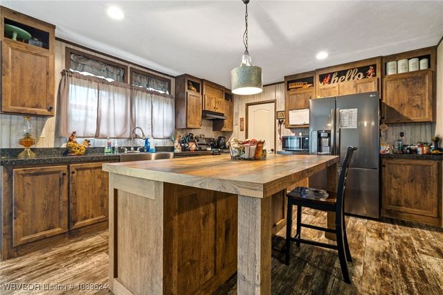 210 W 2nd Street, Mulberry, AR 72947