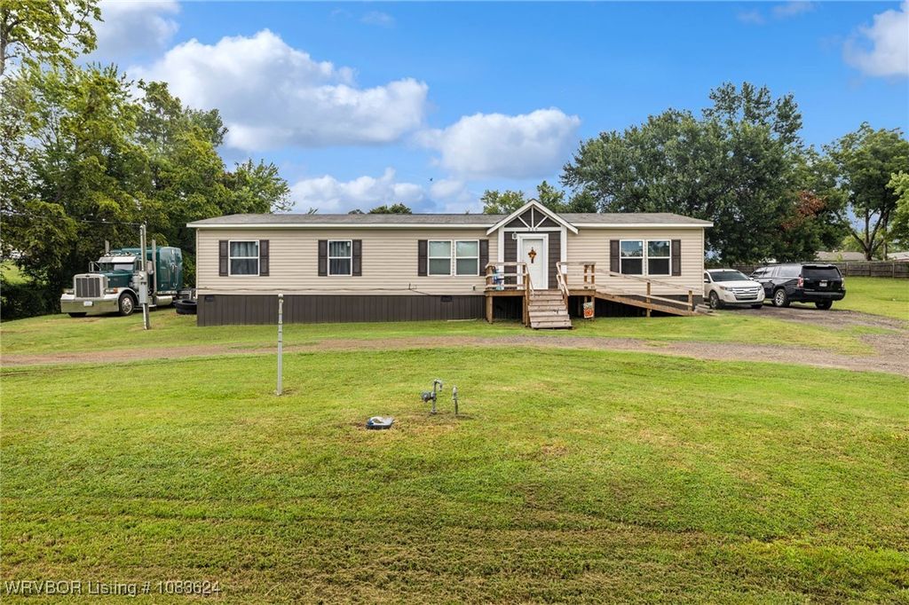 210 W 2nd Street, Mulberry, AR 72947