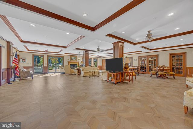 540 CRANBURY RD #410, East Brunswick, NJ 08816