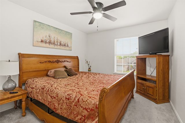 709 Gentry Drive, Arlington, TX 76018