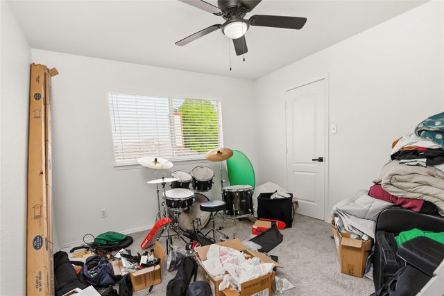 709 Gentry Drive, Arlington, TX 76018