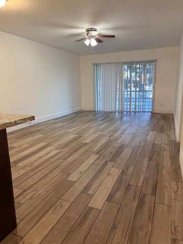 5510 N Lakewood Cir N 524, Margate, FL 33063