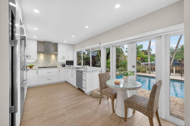 2760 NE 55th Street, Fort Lauderdale, FL 33308