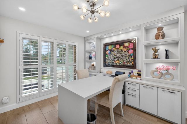 2760 NE 55th Street, Fort Lauderdale, FL 33308