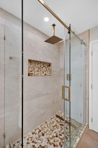 2760 NE 55th Street, Fort Lauderdale, FL 33308