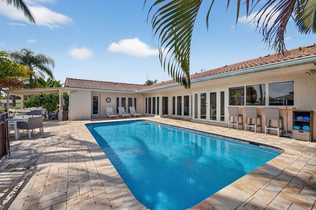 2760 NE 55th Street, Fort Lauderdale, FL 33308