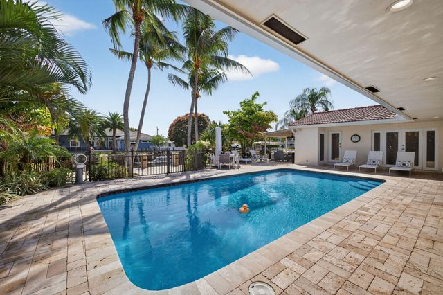 2760 NE 55th Street, Fort Lauderdale, FL 33308