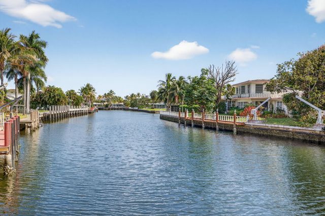 2760 NE 55th Street, Fort Lauderdale, FL 33308