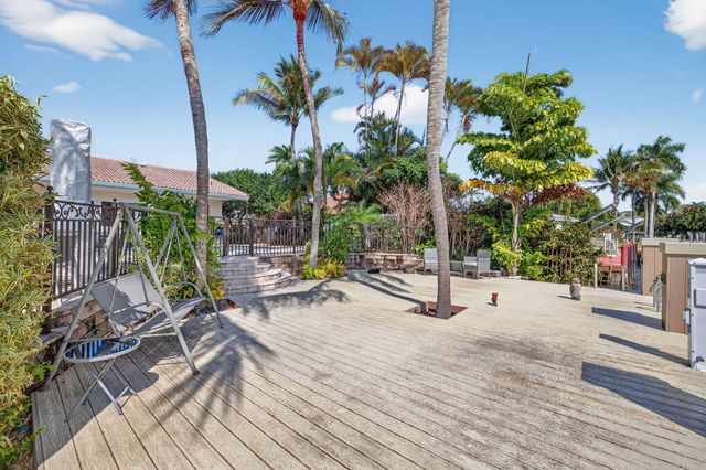 2760 NE 55th Street, Fort Lauderdale, FL 33308