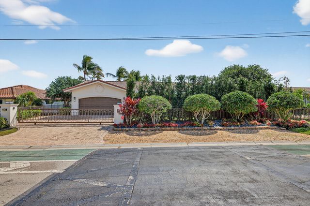 2760 NE 55th Street, Fort Lauderdale, FL 33308