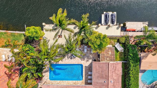 2760 NE 55th Street, Fort Lauderdale, FL 33308