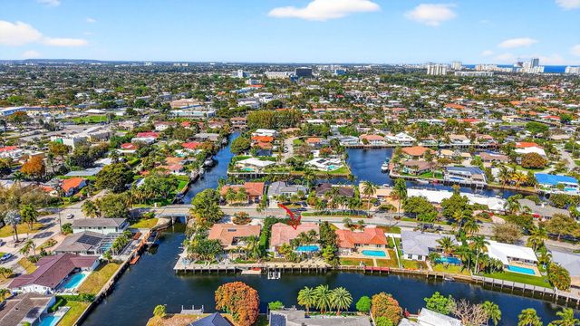 2760 NE 55th Street, Fort Lauderdale, FL 33308