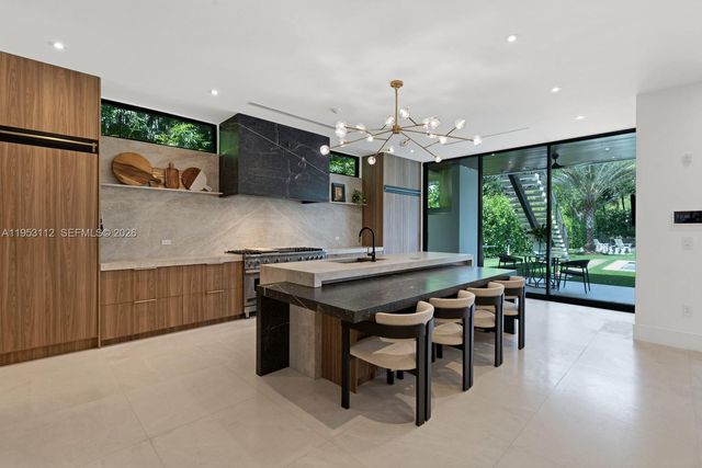 6031 SW 88th St, South Miami, FL 33156