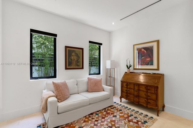 6031 SW 88th St, South Miami, FL 33156