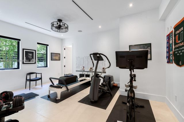 6031 SW 88th St, South Miami, FL 33156