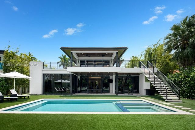 6031 SW 88th St, South Miami, FL 33156