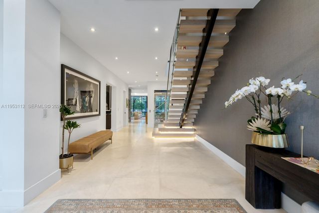 6031 SW 88th St, South Miami, FL 33156