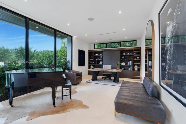 6031 SW 88th St, South Miami, FL 33156