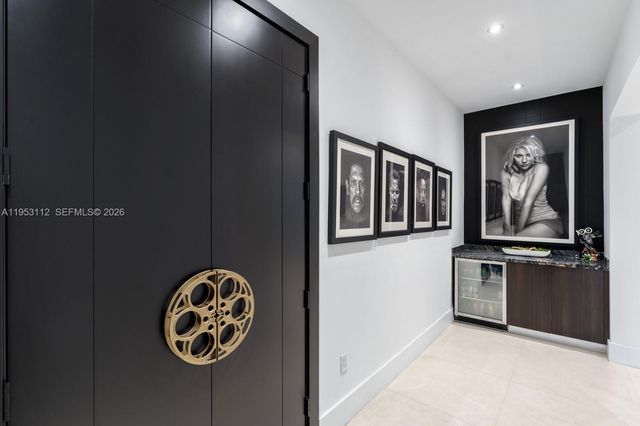 6031 SW 88th St, South Miami, FL 33156