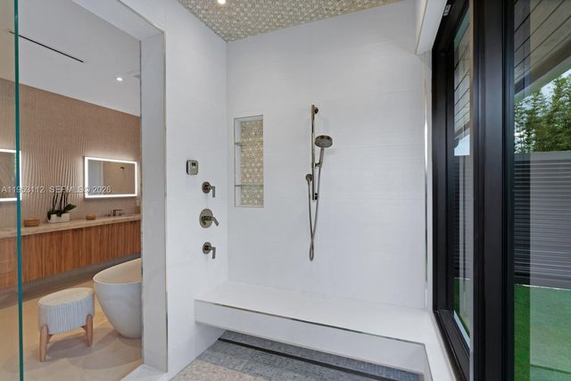 6031 SW 88th St, South Miami, FL 33156