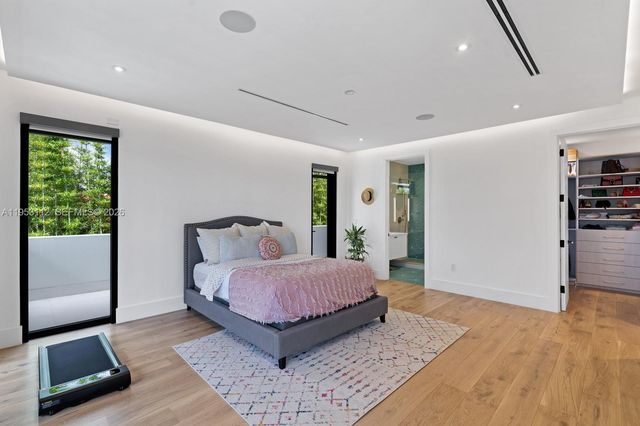 6031 SW 88th St, South Miami, FL 33156