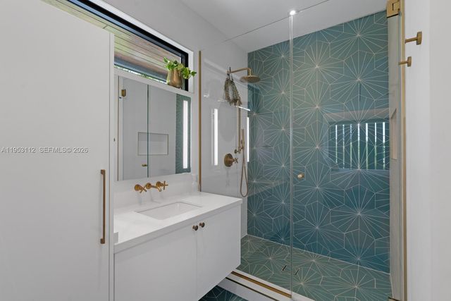 6031 SW 88th St, South Miami, FL 33156