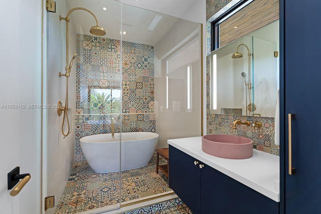 6031 SW 88th St, South Miami, FL 33156