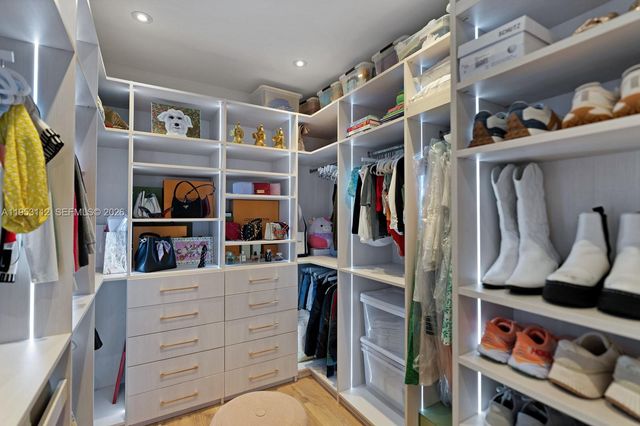 6031 SW 88th St, South Miami, FL 33156