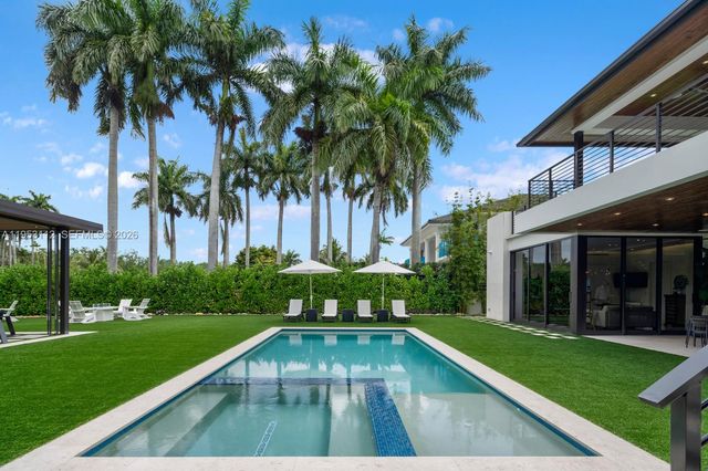 6031 SW 88th St, South Miami, FL 33156