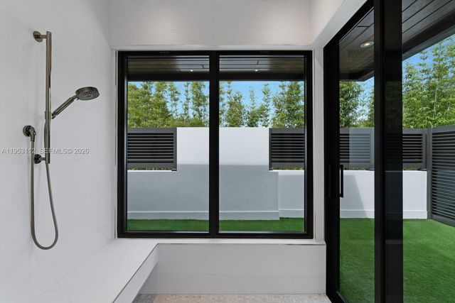 6031 SW 88th St, South Miami, FL 33156