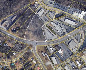 2504 Browns Bridge Road, Gainesville, GA 30504