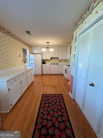 280 Wilbanks Drive, Fayetteville, GA 30215