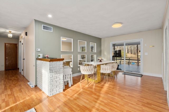 46 Ramshorn Rd, Dudley, MA 01571