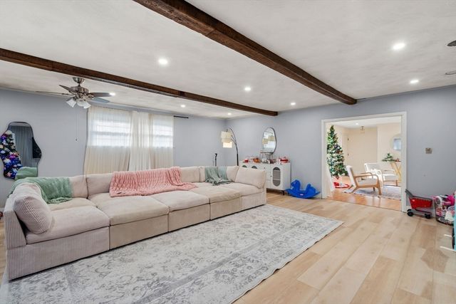 46 Ramshorn Rd, Dudley, MA 01571