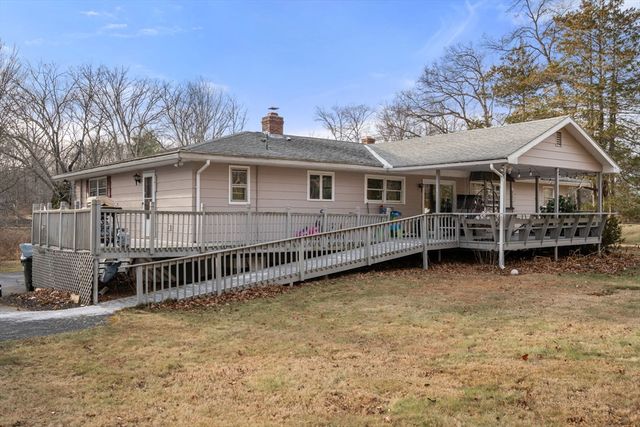 46 Ramshorn Rd, Dudley, MA 01571