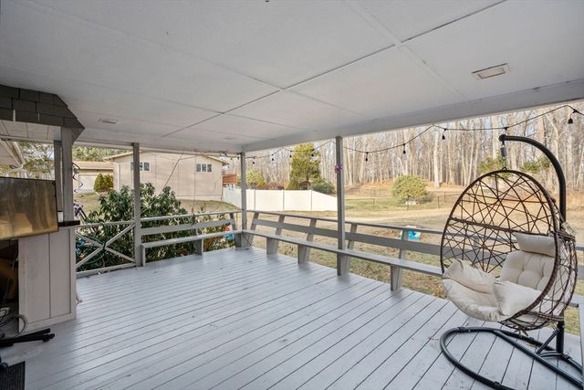 46 Ramshorn Rd, Dudley, MA 01571