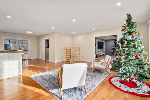 46 Ramshorn Rd, Dudley, MA 01571