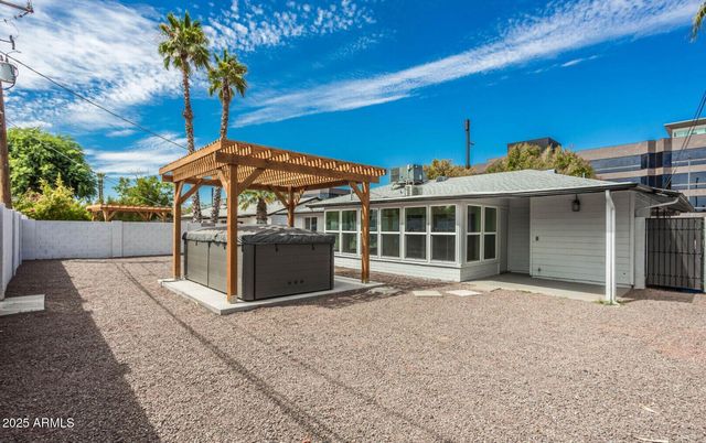 4729 N 24TH Street, Phoenix, AZ 85016