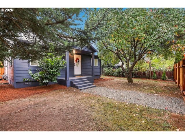 5390 Ne SKIDMORE St, Portland, OR 97218