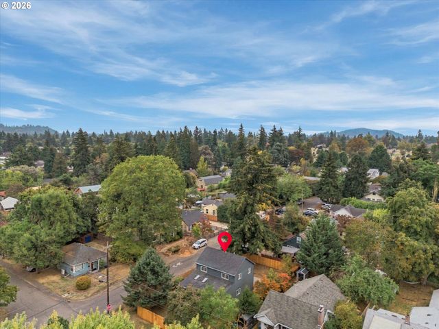 5390 Ne SKIDMORE St, Portland, OR 97218